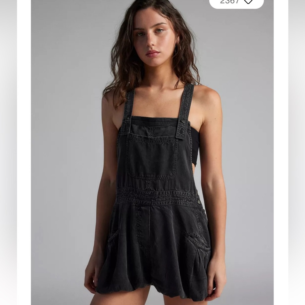 Urban outfitters balloon overalls! Super cute! NWT never worn